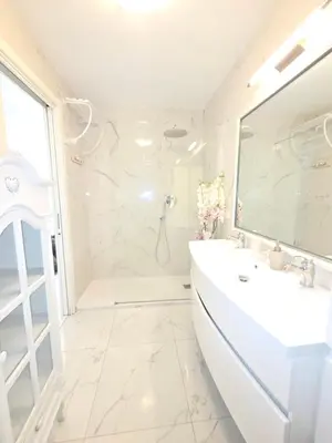Salle de bains dans l'établissement Villa d'Este attico con piscina rooftop