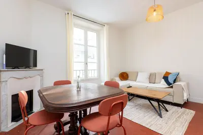 Télévision ou salle de divertissement dans l'établissement Villa CANA