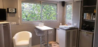Cuisine ou kitchenette dans l'établissement Studio Croisette