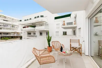 Balcon ou terrasse dans l'établissement Cannes Victoria YourHostHelper