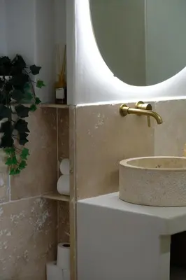 Salle de bains dans l'établissement Heart of Antibes 3 BBedroom Queen beds AC Parking
