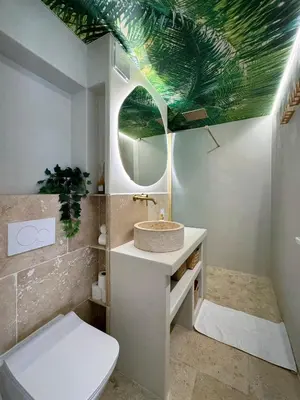 Salle de bains dans l'établissement Heart of Antibes 3 BBedroom Queen beds AC Parking