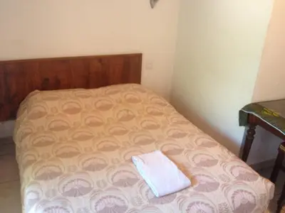 Un ou plusieurs lits dans un hébergement de l'établissement Hostellerie du loup