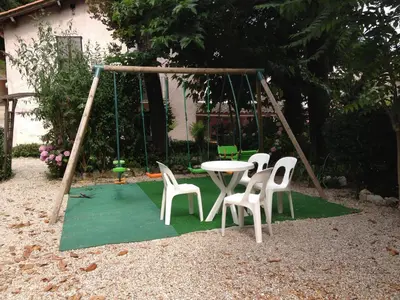 Aire de jeux pour enfants de l'établissement Hostellerie du loup