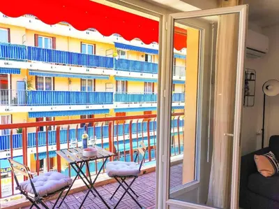 Balcon ou terrasse dans l'établissement Magnifique appartement -2min gare 5min plage