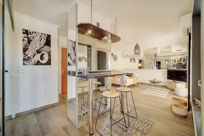 Cuisine ou kitchenette dans l'établissement Beautiful 28m2 studio with balcony