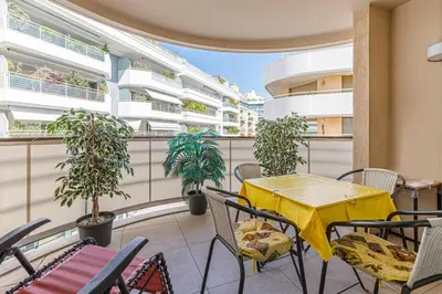 Balcon ou terrasse dans l'établissement OLD - Center Antibes 2 bedroom modern place