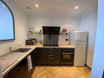 Cuisine ou kitchenette dans l'établissement Stunning view
