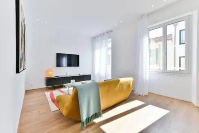 Télévision ou salle de divertissement dans l'établissement 3 DAUMAS - Superbe appartement 2 chambres hyper centre Cannes