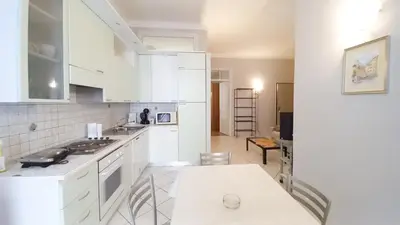 Cuisine ou kitchenette dans l'établissement Mimosa 2