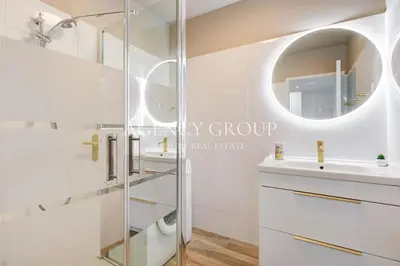Salle de bains dans l'établissement Appartement, 2 pièces, à deux pas de la Croisette