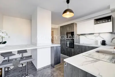 Cuisine ou kitchenette dans l'établissement Appartement 3P - Vue Mer - Proche de la Croisette