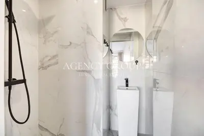 Salle de bains dans l'établissement Appartement 3P - Vue Mer - Proche de la Croisette