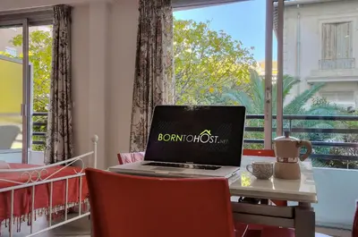 Télévision ou salle de divertissement dans l'établissement Confortable Studio BALCON, Rouaze- CARLON MARTINEZ A0B123