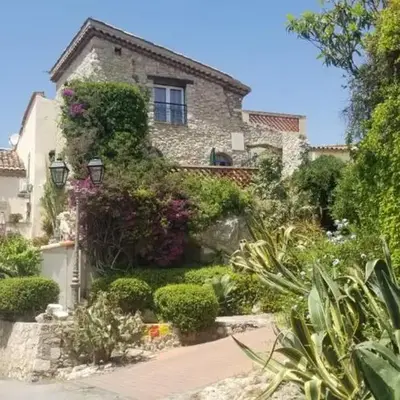 The magical of the Cap and the Old antibes