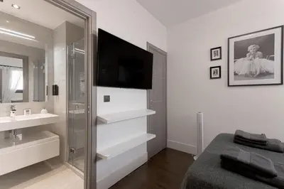 Télévision ou salle de divertissement dans l'établissement Palais Des Iles - La Croisette by Halldis
