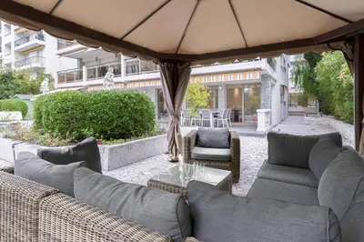 Coin salon dans l'établissement Jardin d'Azur – Terrace, Calm & Croisette