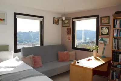 Un ou plusieurs lits dans un hébergement de l'établissement Villa Hélios - Vue Mer et Ville panoramique - Clim - Piscine - Luxe