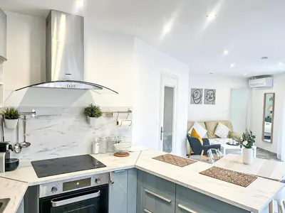 Cuisine ou kitchenette dans l'établissement Le Riva Bella