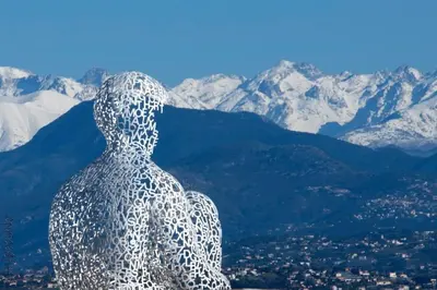 Vue générale sur la montagne ou vue sur la montagne depuis l'appartement