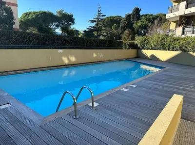 Piscine de l'établissement L'appart idéal famille, terrasse, piscine, plage ou située à proximité