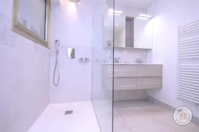 Salle de bains dans l'établissement Appartement Céto Superb and luminous apartment