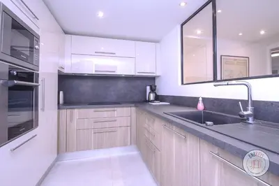 Cuisine ou kitchenette dans l'établissement Appartement Céto Superb and luminous apartment