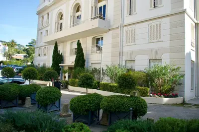 Jardin de l'établissement WE CANNES ! Résidence Gallia apartment premium two bedroom
