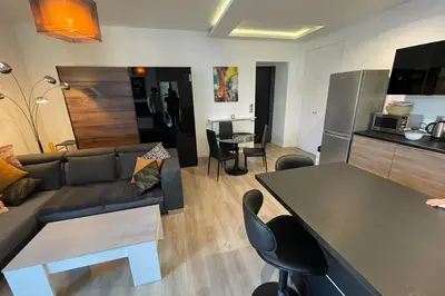 Cuisine ou kitchenette dans l'établissement WE CANNES ! Résidence Gallia apartment premium two bedroom