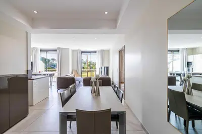 Cuisine ou kitchenette dans l'établissement Splendid apartment, Sea view, Parking - Croisette