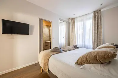 Un ou plusieurs lits dans un hébergement de l'établissement Splendid apartment, Sea view, Parking - Croisette