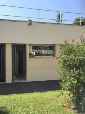 Jardin de l'établissement Studette Pointe Croisette - Axelle Loc'Appart