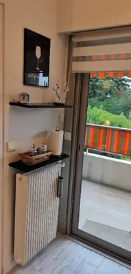 Télévision ou salle de divertissement dans l'établissement Charmant T2 de vacances, Antibes