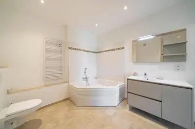 Salle de bains dans l'établissement Cozystay 1331 - Superbe 4 pièces proche plages