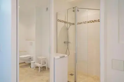 Salle de bains dans l'établissement Cozystay 1331 - Superbe 4 pièces proche plages