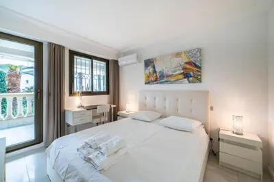 Un ou plusieurs lits dans un hébergement de l'établissement Wonderful 2 bedroom apartment