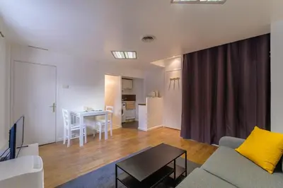 Cuisine ou kitchenette dans l'établissement Cocon au cœur d'Antibes