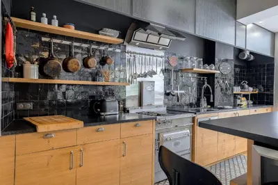 Cuisine ou kitchenette dans l'établissement Superbe appartement T5 proche du Palais et de la Croisette
