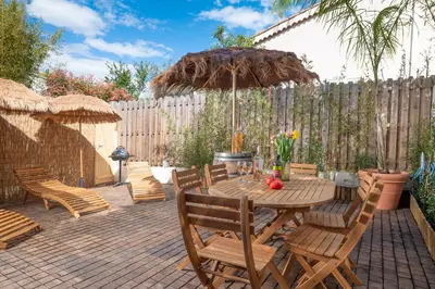 Jardin de l'établissement La Cabane Bambou