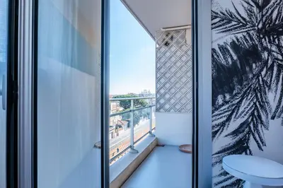 Salle de bains dans l'établissement 3-bedroom apartment sea view terrace and parking