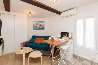Coin salon dans l'établissement Sweet Azur - Host Provence