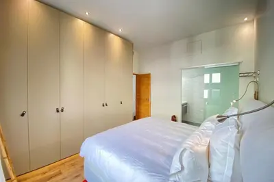 Un ou plusieurs lits dans un hébergement de l'établissement Beautiful 2 bedrooms 2 bathrooms Center of Cannes