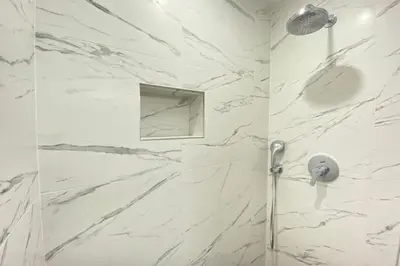 Salle de bains dans l'établissement Beautiful 2 bedrooms 2 bathrooms Center of Cannes