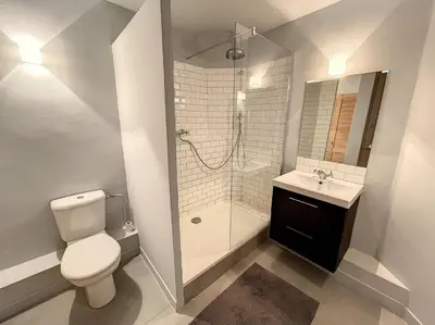Salle de bains dans l'établissement BAT2 - Cannes, Carré d'Or, beau 2 pièces