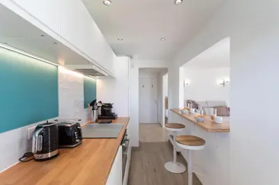 Cuisine ou kitchenette dans l'établissement C7 - Staywiz us -1 BDR Pointe Croisette 5min Sea - Parking, AC & Terrace