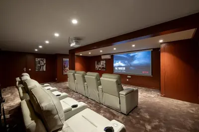 Coin salon dans l'établissement REF 2135 - Cannes - Villa for rent