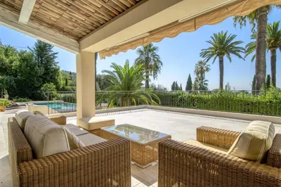 Jardin de l'établissement REF 2135 - Cannes - Villa for rent