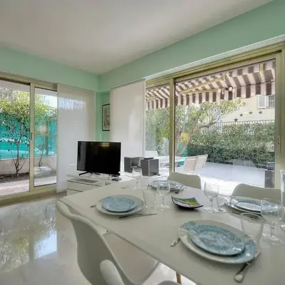 Upstays Terrace Garden 44m² Apartment