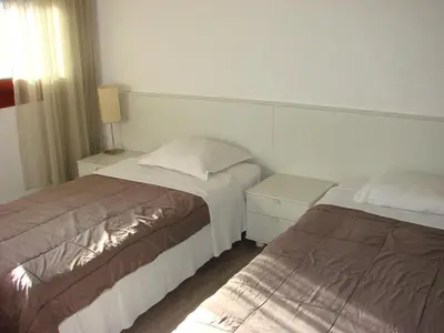 Un ou plusieurs lits dans un hébergement de l'établissement ACCI Cannes Gallia
