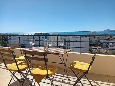 Balcon ou terrasse dans l'établissement 3 Pièces vue Mer - Clim - 5 Min de la plage à pied